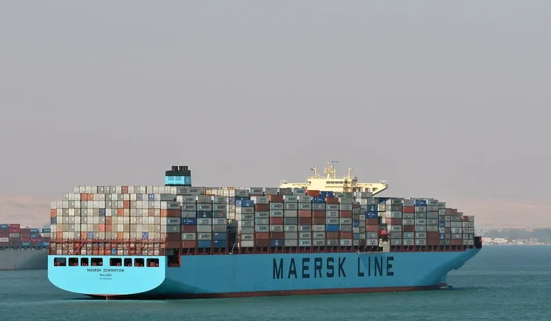MAERSK EDMONTON Container Ship IMO 9458030 photo 2