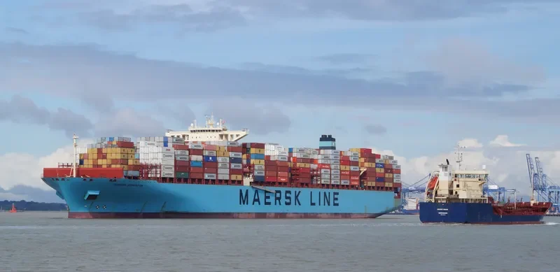 MAERSK EDMONTON Container Ship IMO 9458030 photo 3
