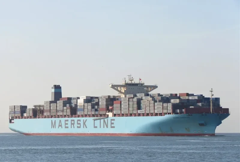 MAERSK EDMONTON Container Ship IMO 9458030 photo 5