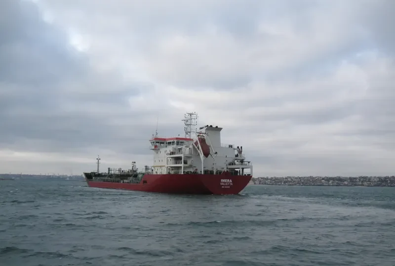 IMERA Tanker IMO 9458066 photo 3