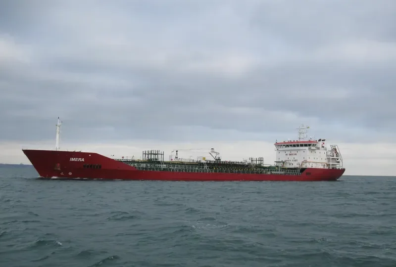 IMERA Tanker IMO 9458066 photo 5