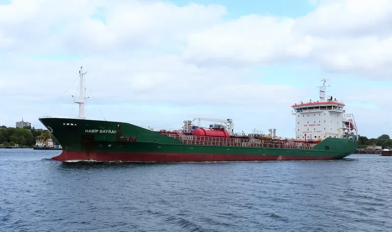 HABIP BAYRAK Tanker IMO 9458183 photo 4