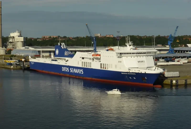 REGINA SEAWAYS Ro-Ro IMO 9458535 photo 4