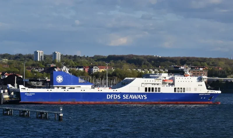 REGINA SEAWAYS Ro-Ro IMO 9458535 photo 9