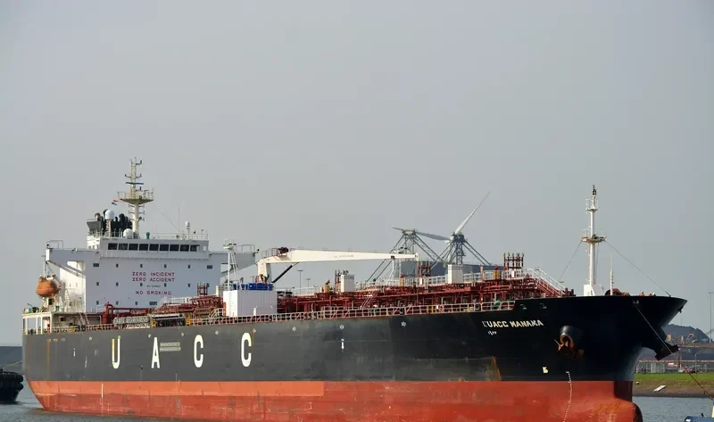 UACC MANAMA Tanker IMO 9458822 photo 6