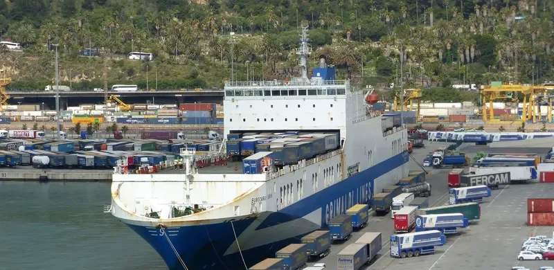 EUROCARGO GENOVA Ro-Ro IMO 9458951 photo 4