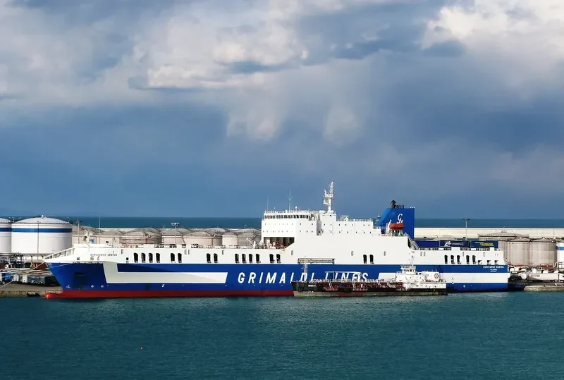 EUROCARGO GENOVA Ro-Ro IMO 9458951 photo 6