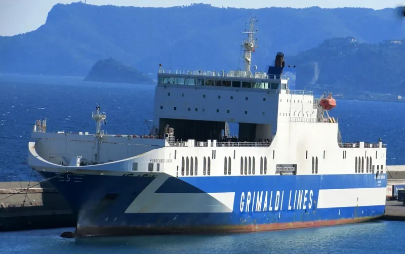 EUROCARGO GENOVA Ro-Ro IMO 9458951 photo 8