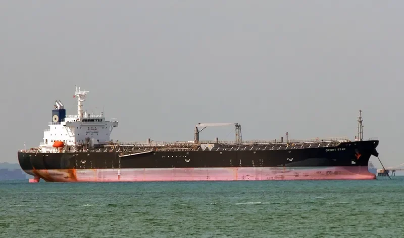 DEE4 CEDAR Tanker IMO 9459230 photo 5