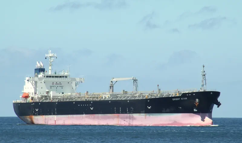 DEE4 CEDAR Tanker IMO 9459230 photo 7