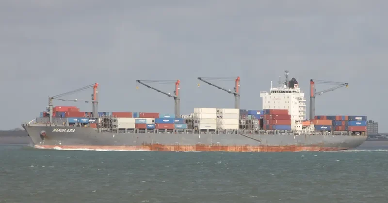 HANSA ASIA Container Ship IMO 9459400