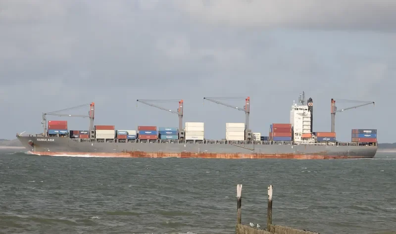 HANSA ASIA Container Ship IMO 9459400 photo 2