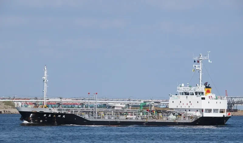 OZU MARU NO.5 Tanker IMO 9459589 photo 7