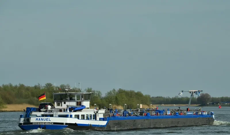 MANUEL Tanker IMO 9459929 photo 6