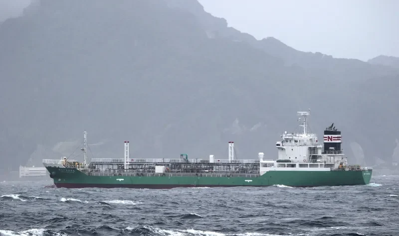 NANIWA MARU NO.65 Tanker IMO 9460100 photo 8