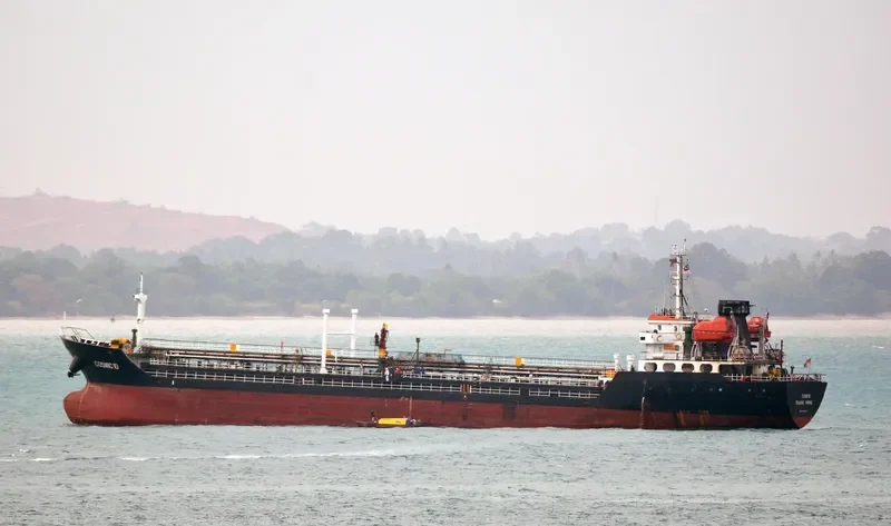 COSMIC 10 Tanker IMO 9460344 photo 3