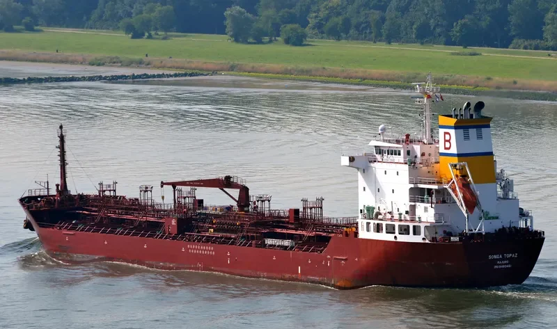 SONGA TOPAZ Tanker IMO 9460461 photo 4