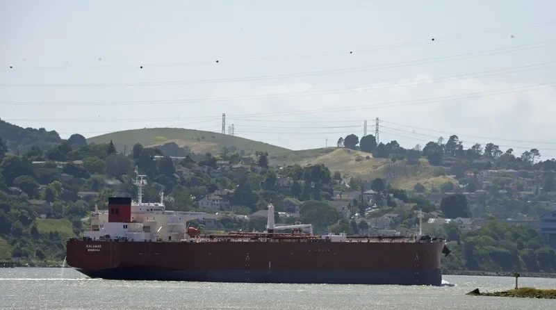KALAMAS Tanker IMO 9460564 photo 10