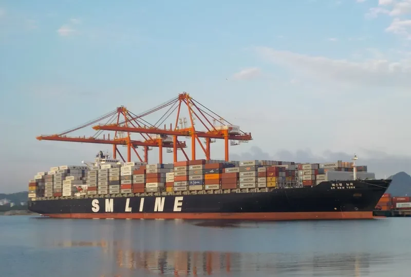LOTUS A Container Ship IMO 9461465 photo 4