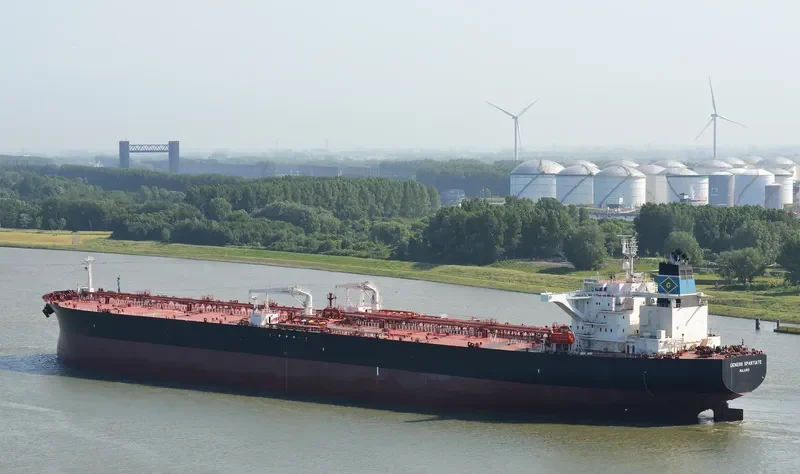 STELLA Tanker IMO 9461776 photo 9