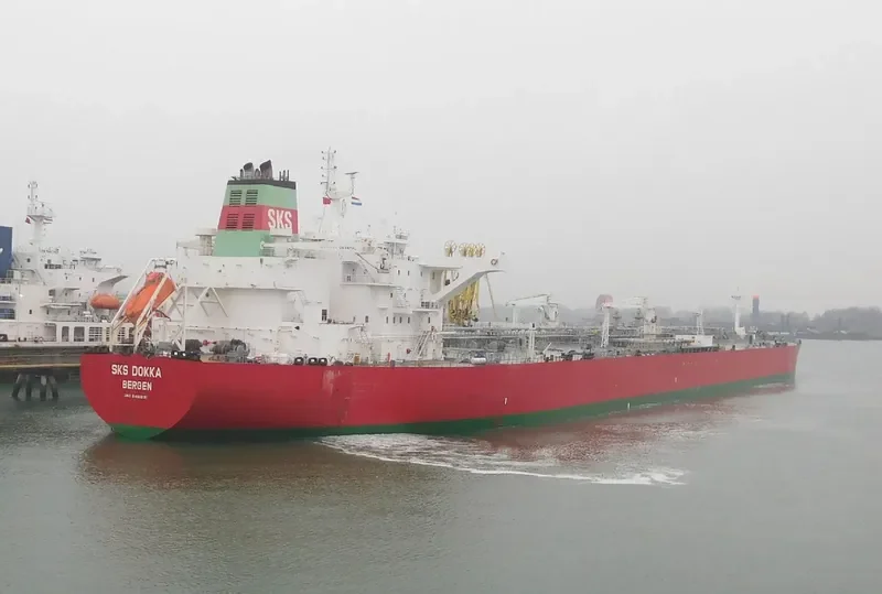 SKS DOKKA Tanker IMO 9461831 photo 8
