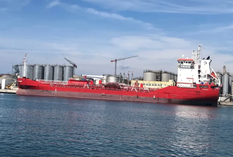 MED EMRE Tanker IMO 9461910 photo 3