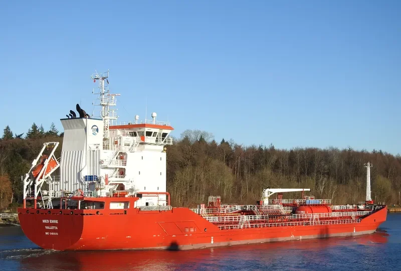 MED EMRE Tanker IMO 9461910 photo 8