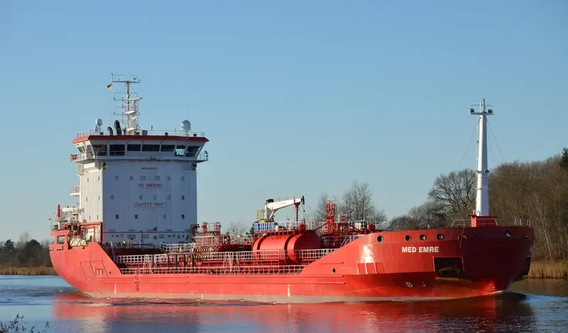 MED EMRE Tanker IMO 9461910 photo 10