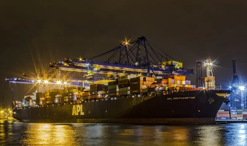 APL SOUTHAMPTON Container Ship IMO 9462017 photo 9