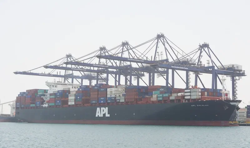 APL SALALAH Container Ship IMO 9462029 photo 2