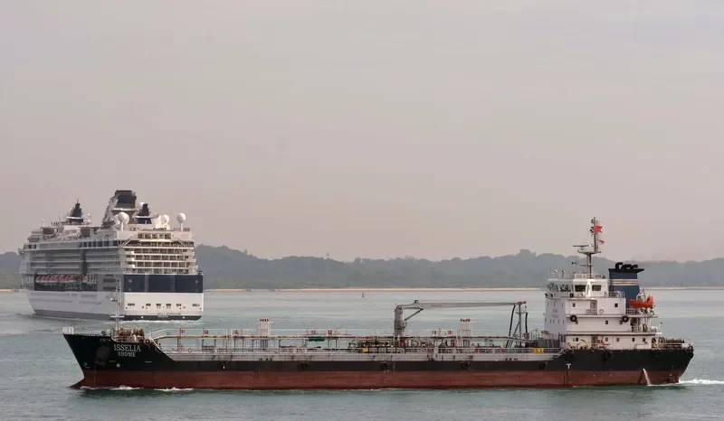 ISSELIA Tanker IMO 9462081 photo 3
