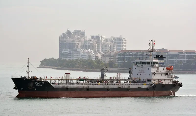 ISSELIA Tanker IMO 9462081 photo 4