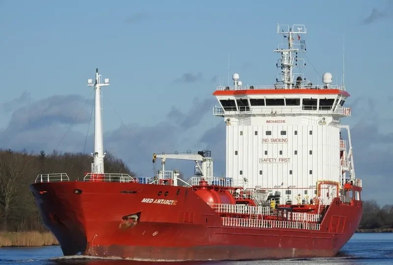 MED ANTARCTIC Tanker IMO 9462316 photo 9