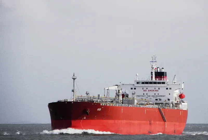 KOI Tanker IMO 9462354 photo 4