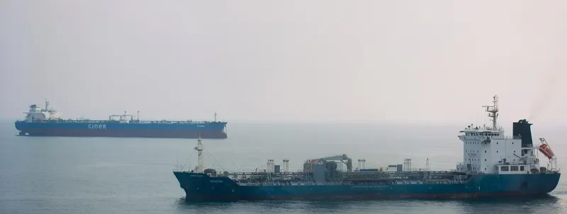 SARONIC BAY Tanker IMO 9462689 photo 5
