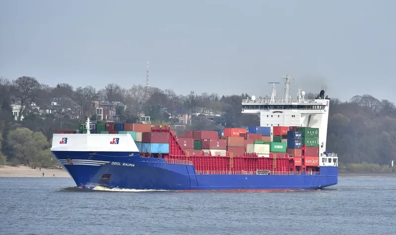 OOCL RAUMA Container Ship IMO 9462794 photo 10