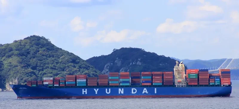 HYUNDAI VANCOUVER Container Ship IMO 9463085 photo 5