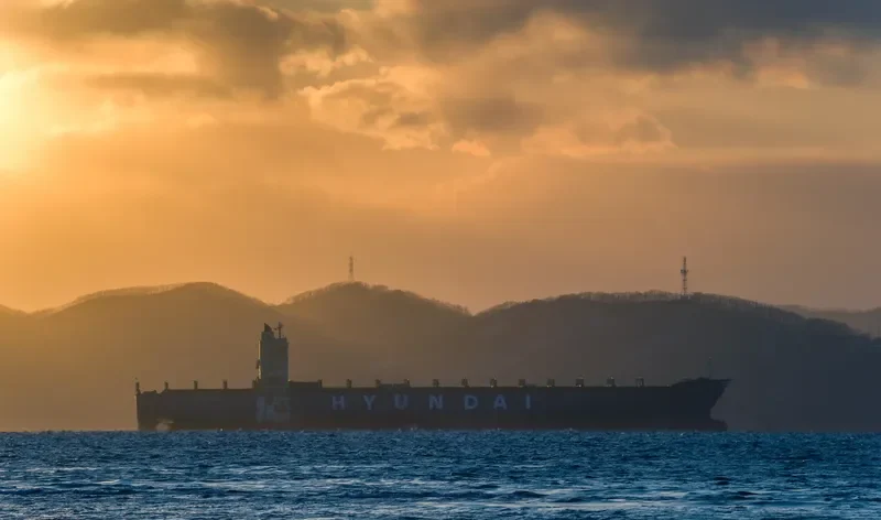 HYUNDAI VANCOUVER Container Ship IMO 9463085 photo 9