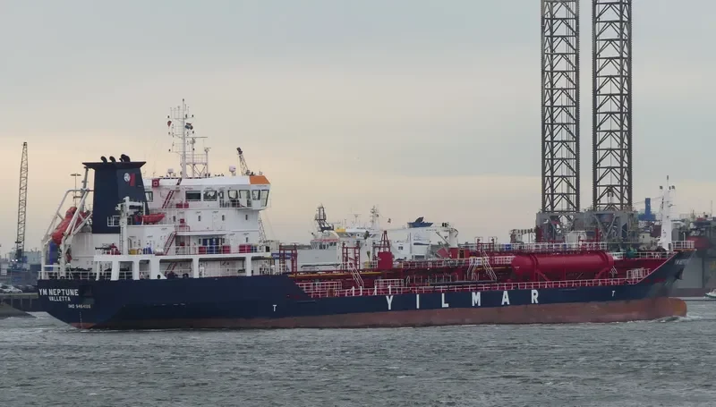 YM NEPTUNE Tanker IMO 9464106 photo 9
