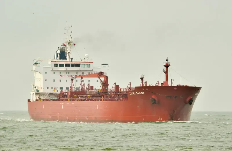 LUCKY SAILOR Tanker IMO 9464352 photo 8
