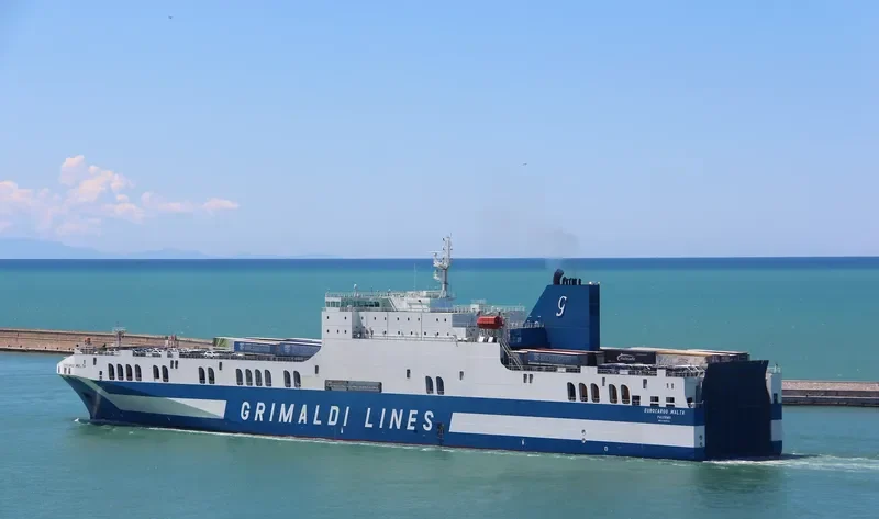 EUROCARGO MALTA Ro-Ro IMO 9465514 photo 2