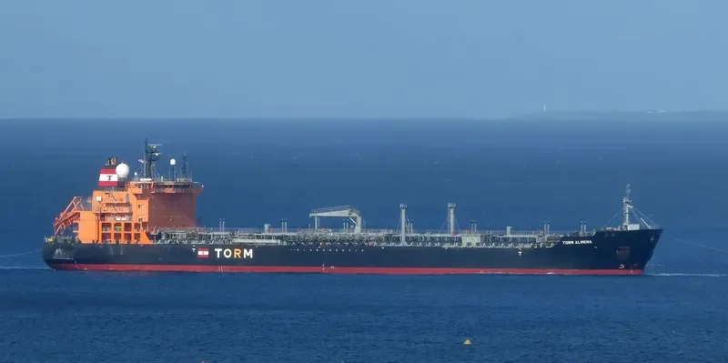 TORM ALMENA Tanker IMO 9465980 photo 3