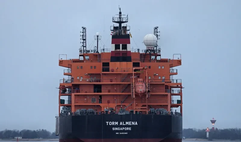 TORM ALMENA Tanker IMO 9465980 photo 10
