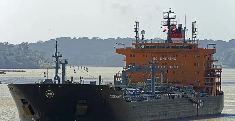 TORM AGNES Tanker IMO 9465992 photo 3