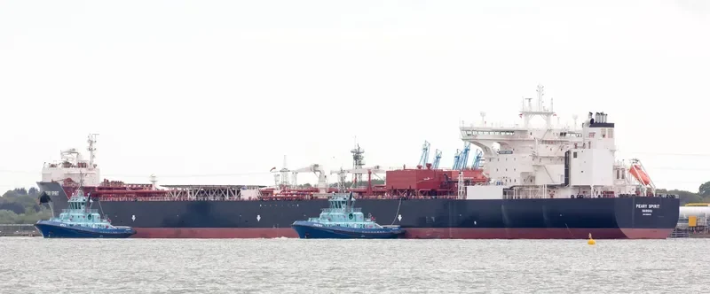 PEARY SPIRIT Tanker IMO 9466130 photo 2