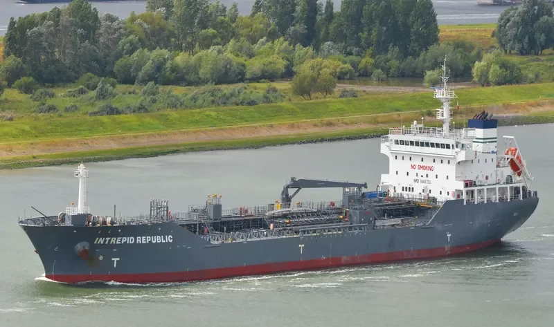 INTREPID REPUBLIC Tanker IMO 9466752 photo 7