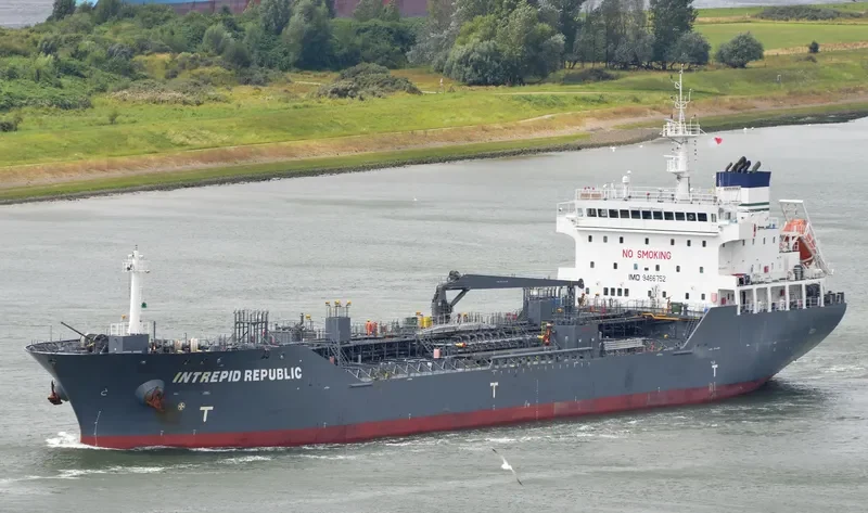 INTREPID REPUBLIC Tanker IMO 9466752 photo 8