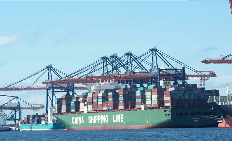 CSCL SATURN Container Ship IMO 9467299 photo 4
