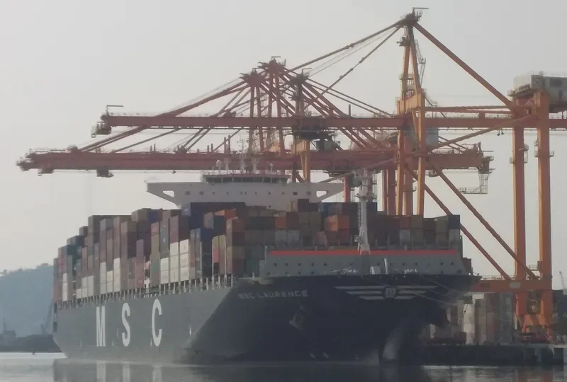 MSC LAURENCE Container Ship IMO 9467419 photo 2