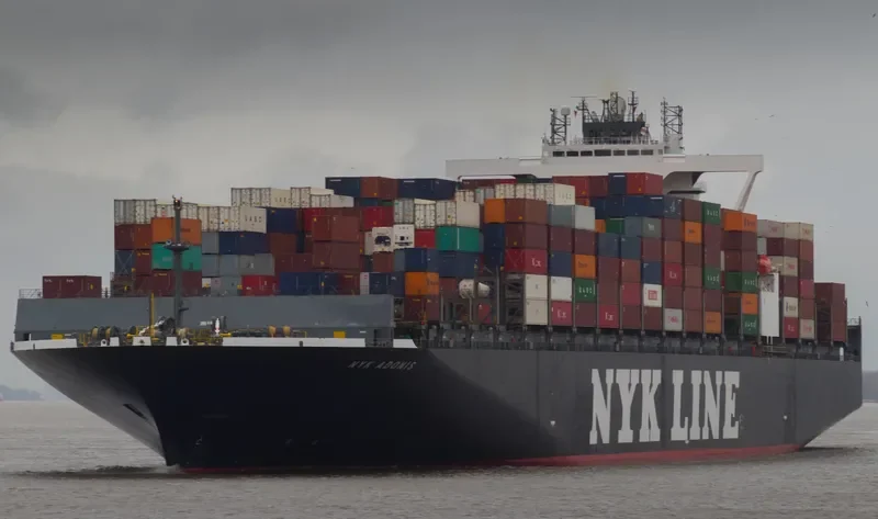 SEASPAN ADONIS Container Ship IMO 9468293 photo 2